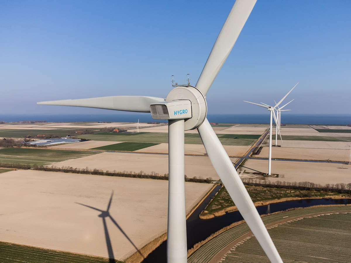 Ohmium en HYGRO gaan strategische samenwerking aan en leveren eerste elektrolysersysteem aan 'Van Wind tot Wiel' waterstofproject Duwaal in Nederland