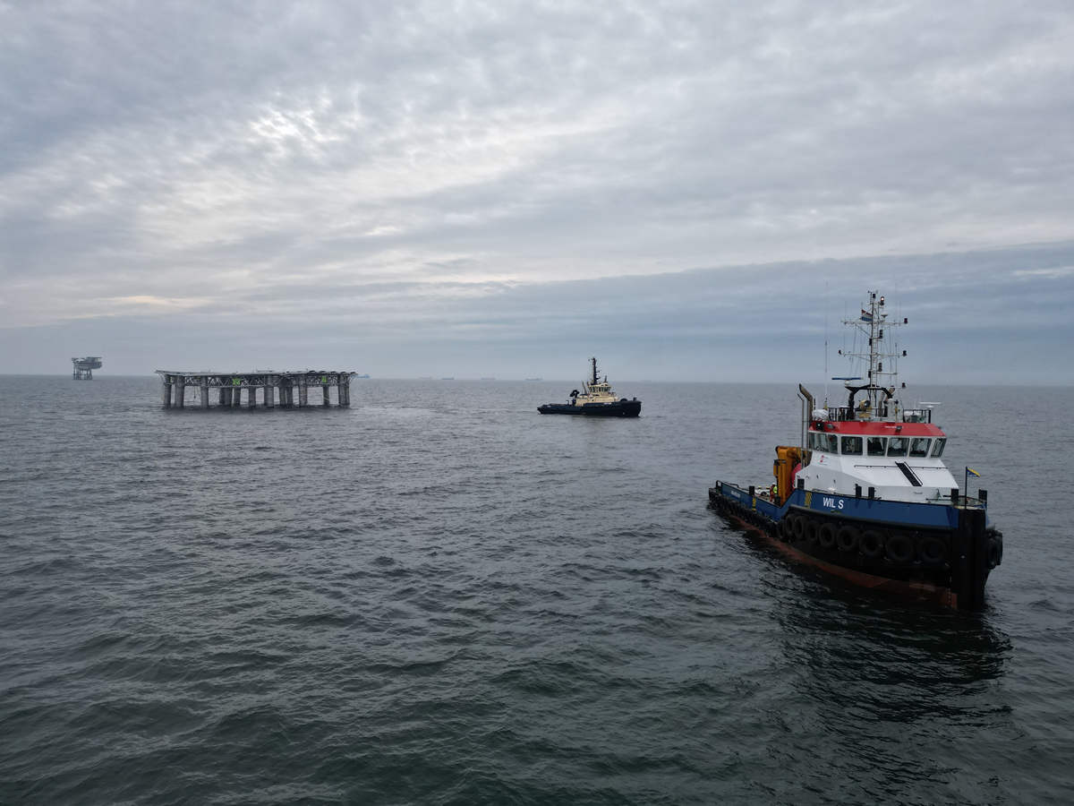 SolarDuck en RWE installeren Offshore Floating Solar platform ‘Merganser’ op testlocatie in de Noordzee