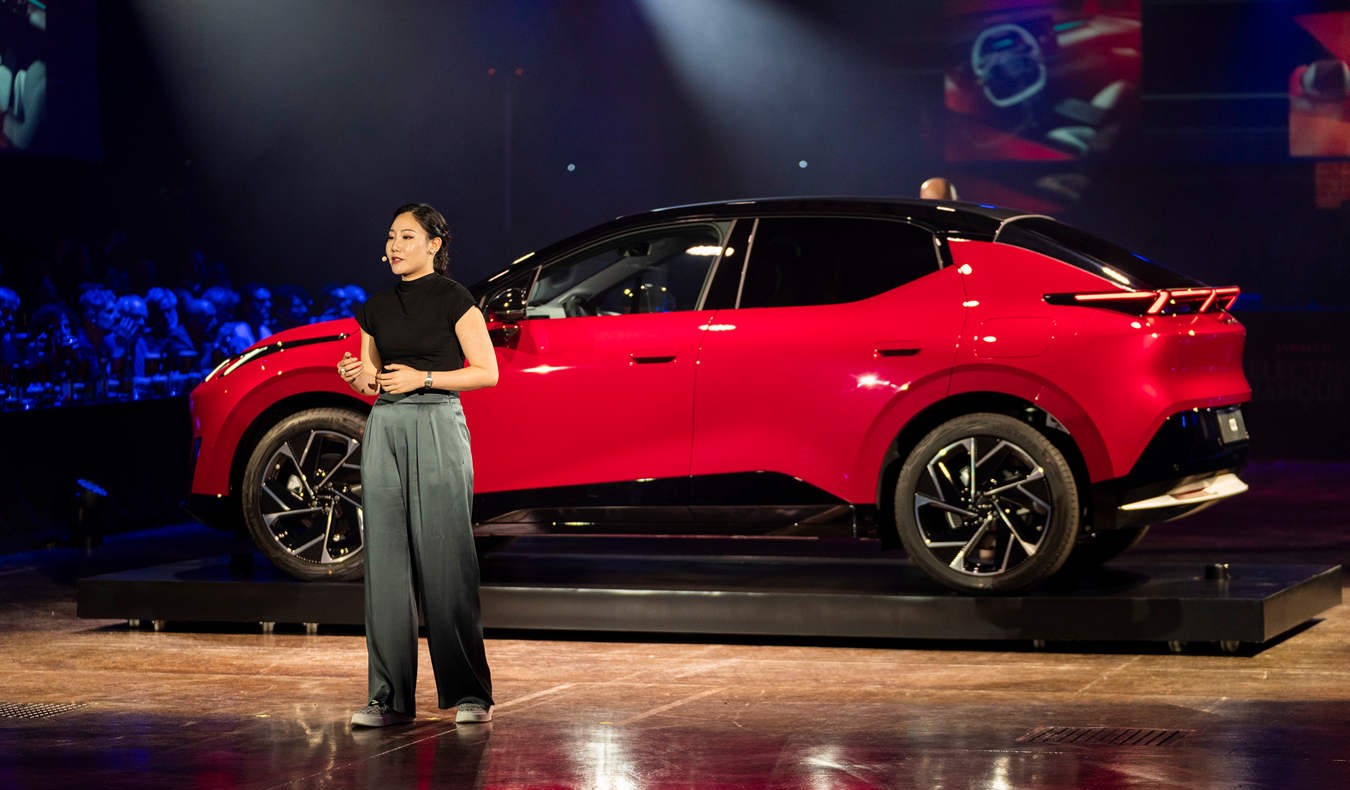 Lynk & Co onthult de 02, de eerste EV van het merk voor de Europese markt