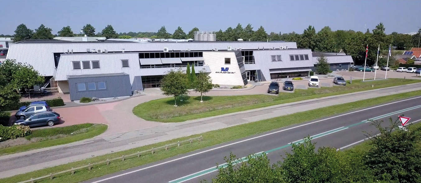 Tetra Pak en Recon Polymers versterken samenwerking met AVK Plastics voor circulaire toekomst van drankenkartons