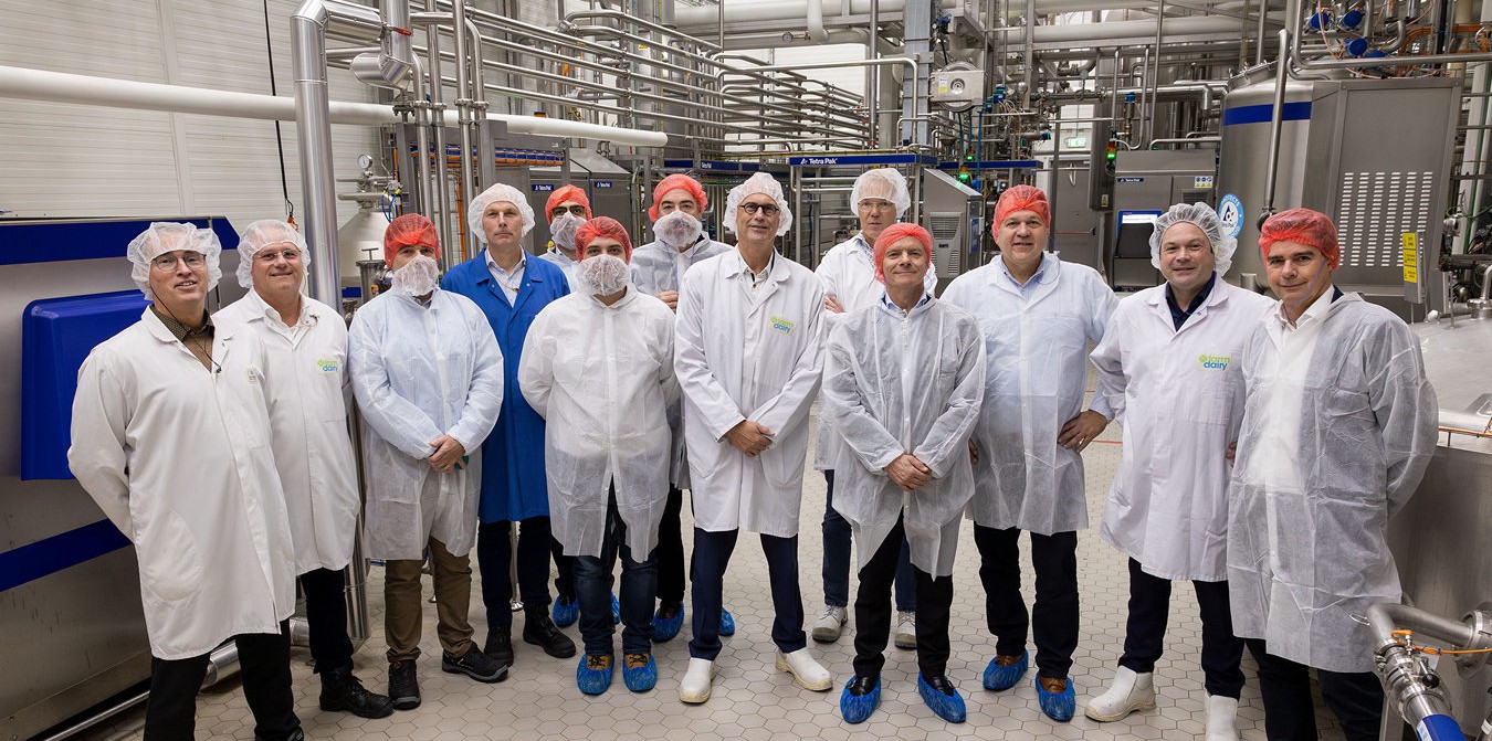 Tetra Pak en Farm Dairy intensiveren hun samenwerking voor duurzame innovatie in zuivel en plantaardige dranken