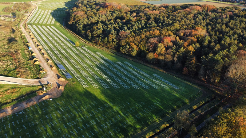 zonnepark-in-aanbouw.jpg