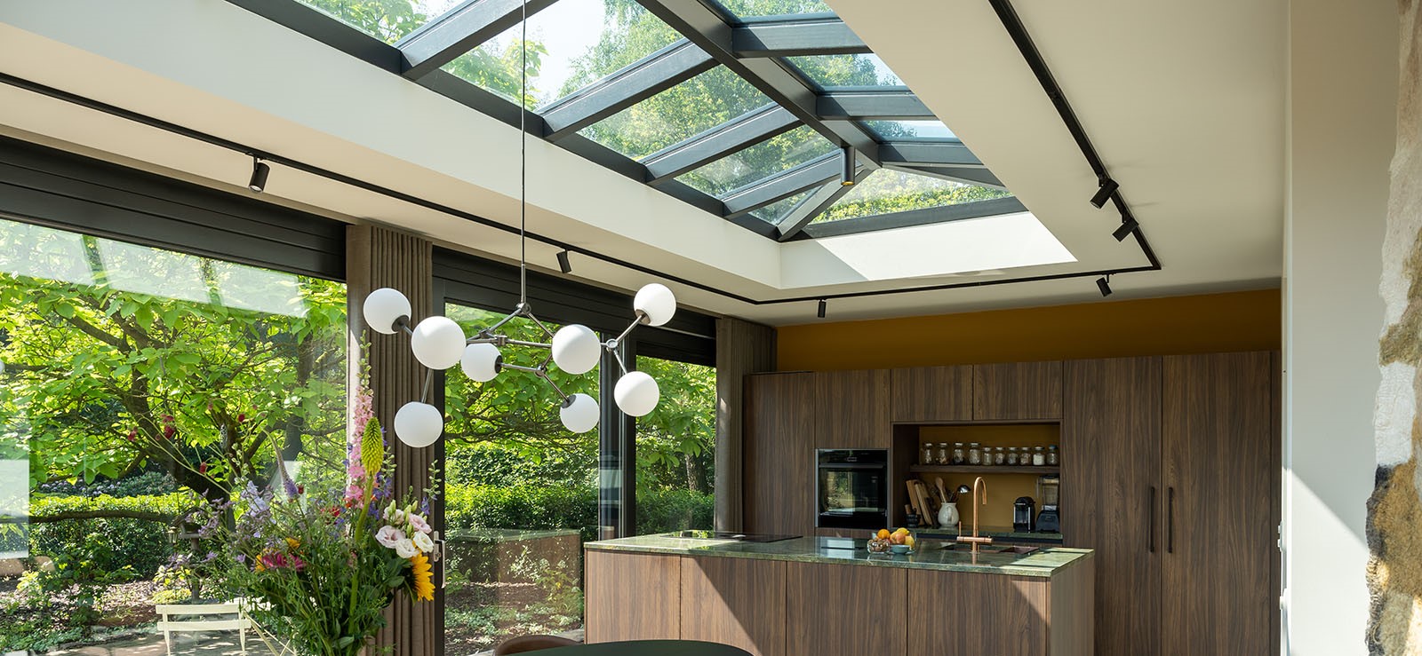 Het belang van lichtstraten voor duurzaamheid in bedrijfspanden