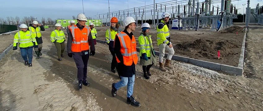 Statenleden Provincie Zuid-Holland op werkbezoek bij elektriciteitsstation Zuidplaspolder