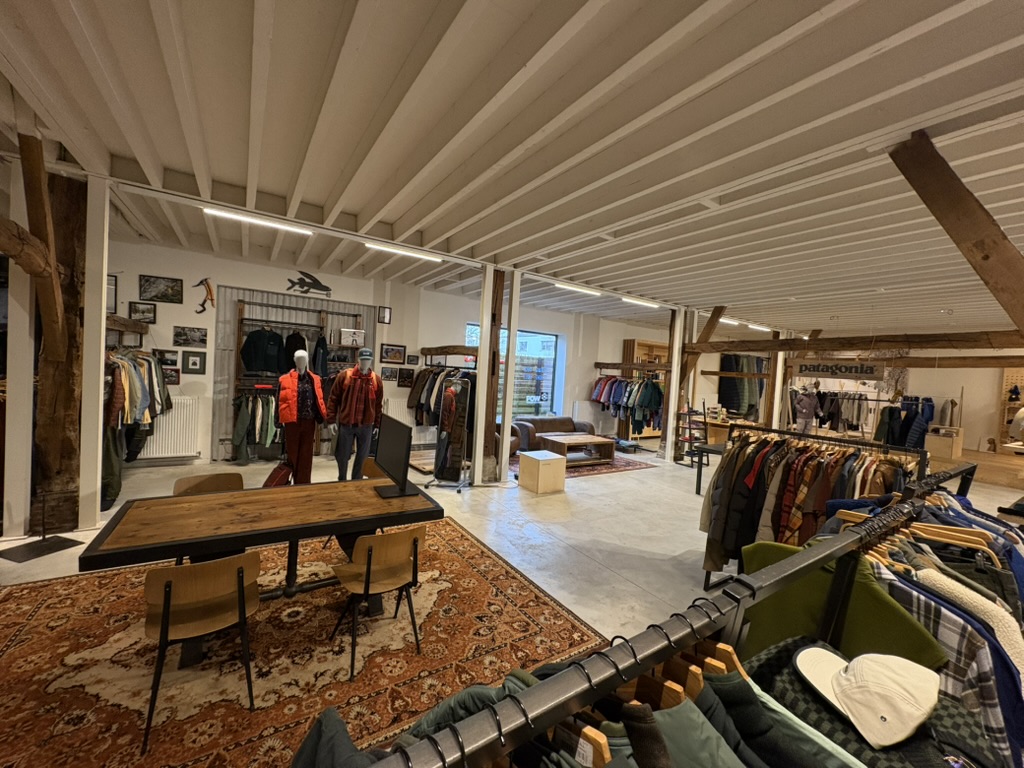 Showroom Elements.jpg